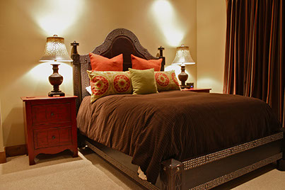 Bedding: duvet covers, coverlets and bed skirts,Working personally with individual clients and interior designers, we bring highly skilled craft